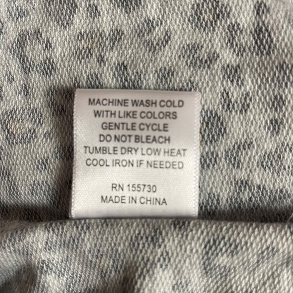 NWT Jane and Delancey Leopard Print Tunic - Picture 9 of 13